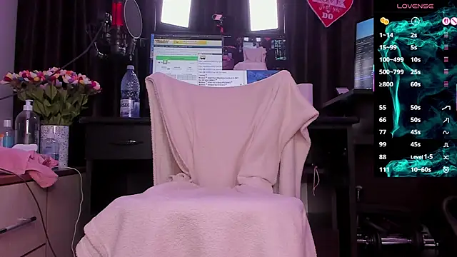 Raissa sky26 online show from December 5, 2025, 3:38 am