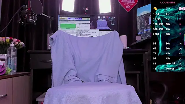 Raissa sky26 online show from March 6, 2025, 3:46 am