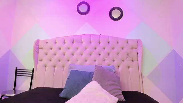 BritneyCollins online show from February 12, 2026, 11:54 am