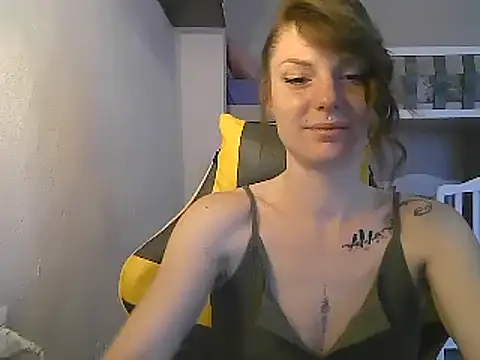 Feli blue online show from March 14, 2025, 9:03 am