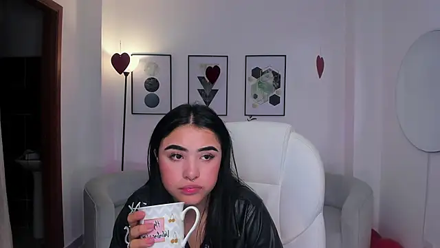 siara sanders online show from February 16, 2025, 3:27 pm