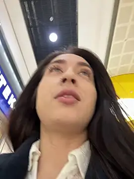 Holly Play online show from March 17, 2025, 10:06 am