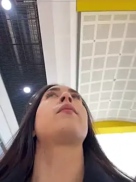 Holly Play online show from February 26, 2025, 8:06 am