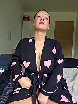 Chaudesquirt online show from October 9, 2025, 9:32 am