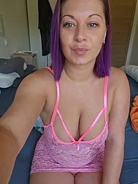 Chaudesquirt online show from June 17, 2026, 9:41 am