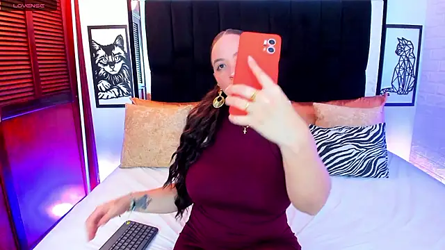 Snapshot of Isabella_Flores chatting on March 14, 2026, 1:22 am Isabella Flores online show from March 14, 2026, 1:22 am