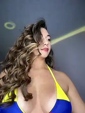 Iris lee online show from March 26, 2026, 11:35 pm