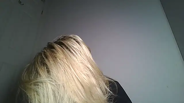 Snapshot of LibertyBliss chatting on May 10, 2026, 8:54 pm LibertyBliss online show from May 10, 2026, 8:54 pm