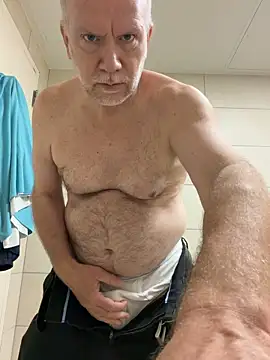 Snapshot of FLSexyGuy chatting on May 6, 2026, 1:04 pm FLSexyGuy online show from May 6, 2026, 1:04 pm