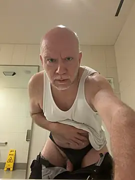 FLSexyGuy online show from April 10, 2026, 1:18 pm