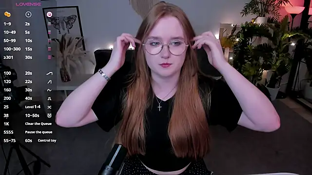 Snapshot of bonnie_wright chatting on June 10, 2026, 4:08 pm bonnie wright online show from June 10, 2026, 4:08 pm