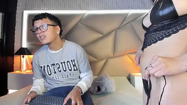 Bonny Bonss online show from March 12, 2025, 7:25 pm