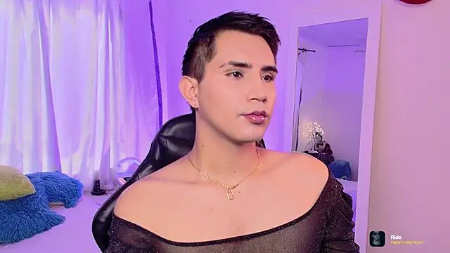 Chris Maddox online show from November 12, 2025, 6:01 pm