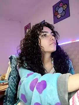 Snapshot of Emily_Saez1 chatting on December 6, 2024, 7:04 am Emily Saez1 online show from December 6, 2024, 7:04 am