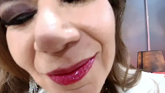 MelaniaKnauss online show from February 25, 2025, 8:42 pm