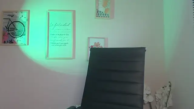 lucy diiaz online show from February 12, 2025, 8:50 pm