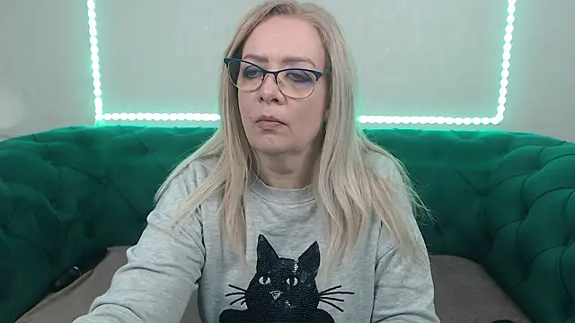 IvanaCharm online show from March 24, 2026, 4:23 am