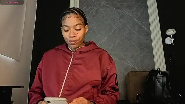 YummyDuooo online show from November 12, 2025, 12:09 pm