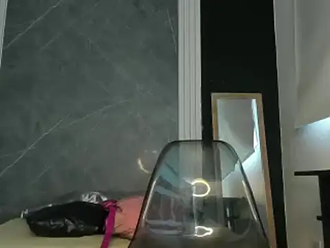 YummyDuooo online show from March 7, 2025, 1:07 pm