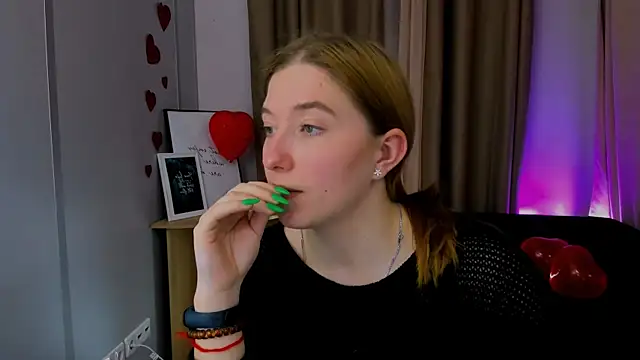 daisy candy online show from February 26, 2025, 5:31 pm