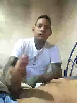 geroAguilar online show from February 5, 2025, 2:48 pm