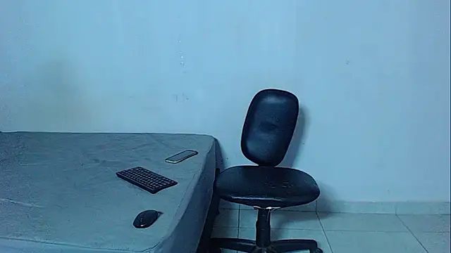 mikecoper 23 online show from March 28, 2026, 2:12 am