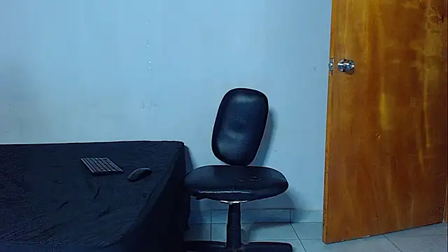 Snapshot of mikecoper_23 chatting on February 23, 2026, 2:02 am mikecoper 23 online show from February 23, 2026, 2:02 am