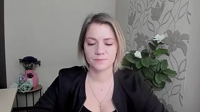 MariaSttone online show from March 18, 2025, 11:55 am