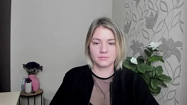 MariaSttone online show from March 10, 2025, 9:12 am