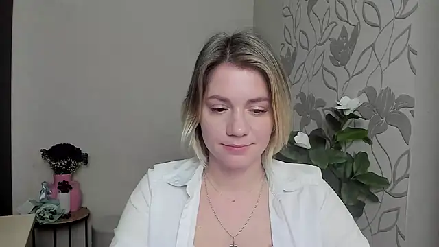 MariaSttone online show from March 12, 2025, 10:59 am