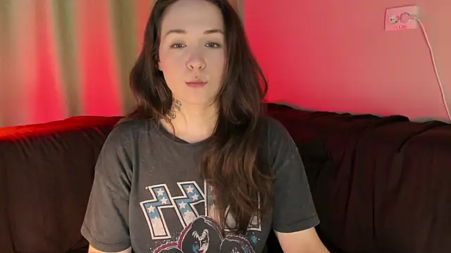 MonicaRocket online show from September 23, 2025, 12:23 pm