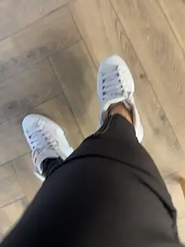 FeetVibe online show from October 31, 2025, 8:22 am