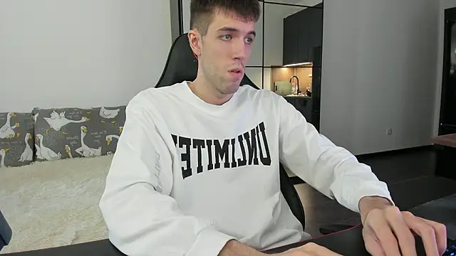 Snapshot of White_Dylan chatting on February 16, 2026, 12:48 pm White Dylan online show from February 16, 2026, 12:48 pm