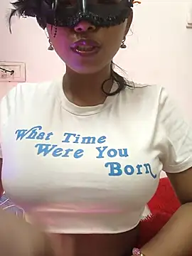 sandy naughty online show from October 18, 2025, 4:53 pm