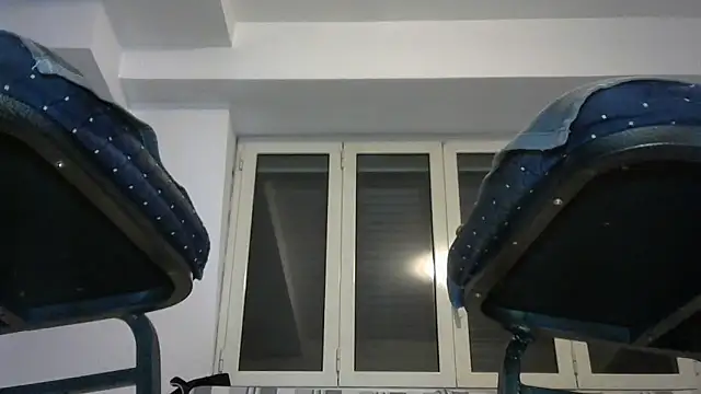 alkro63 online show from September 18, 2025, 5:49 pm