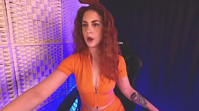 KayleyxEmily online show from February 24, 2025, 1:53 pm