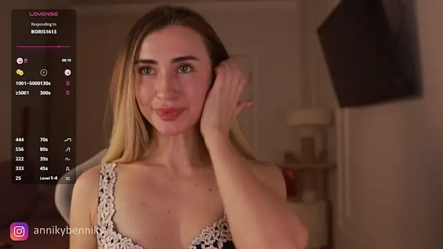 Snapshot of Coconutkittyy chatting on March 8, 2025, 12:11 am Coconutkittyy online show from March 8, 2025, 12:11 am