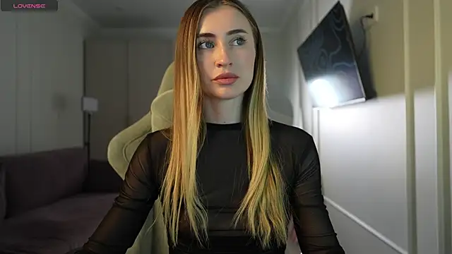 Snapshot of Coconutkittyy chatting on October 23, 2025, 5:11 pm Coconutkittyy online show from October 23, 2025, 5:11 pm