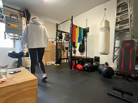 MissSwitch online show from January 2, 2025, 6:01 pm