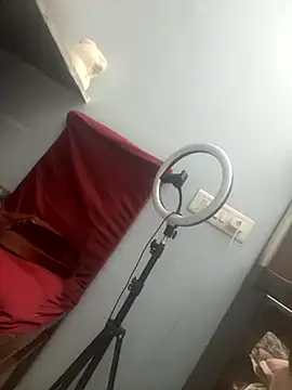 Snapshot of HotRiyacpl chatting on November 17, 2025, 5:28 pm HotRiyacpl online show from November 17, 2025, 5:28 pm