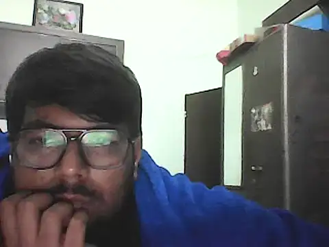 Snapshot of casualindi chatting on December 17, 2024, 7:04 pm casualindi online show from December 17, 2024, 7:04 pm