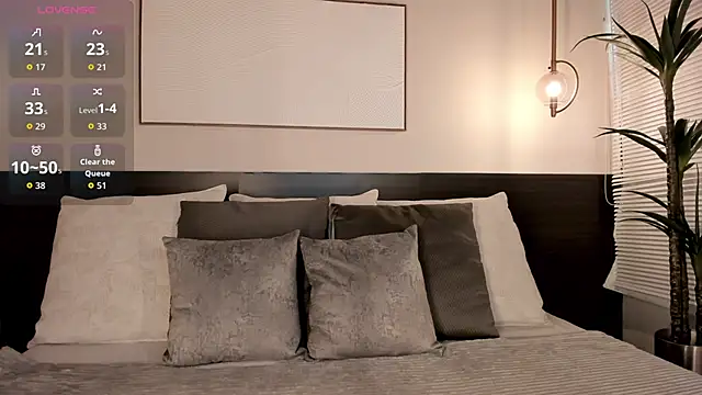 SophieBlake online show from November 1, 2025, 8:14 pm