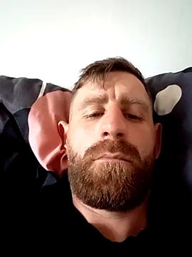 benalexa1992 online show from April 5, 2026, 3:51 pm