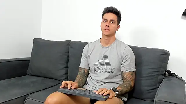 JeanBroc online show from October 9, 2025, 8:42 pm