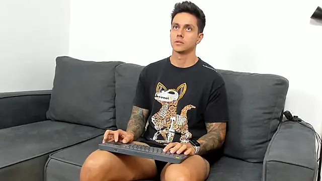 JeanBroc online show from October 10, 2025, 8:31 pm