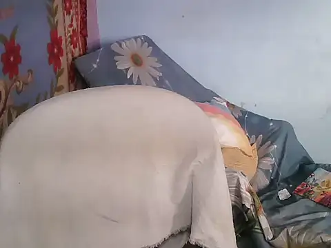 Katerine43 online show from December 19, 2025, 12:18 pm