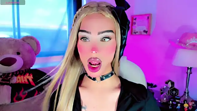 dollswit01 online show from January 20, 2025, 5:16 pm