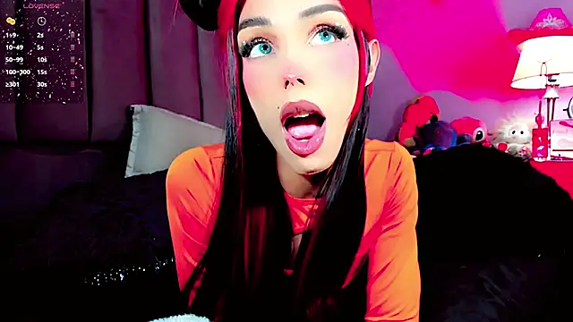 dollswit01 online show from September 11, 2025, 10:43 pm