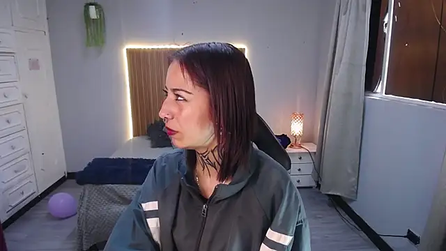 Scarllett BDSM online show from November 29, 2025, 6:41 pm