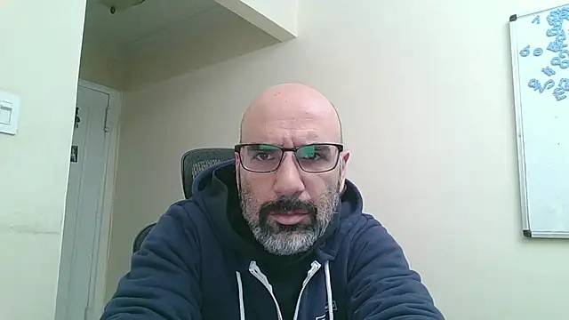 Snapshot of bear_russian_hunk chatting on March 18, 2025, 12:39 pm bear russian hunk online show from March 18, 2025, 12:39 pm